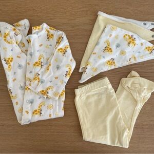 THE CHILDREN’S PLACE onesie, pants, bib set